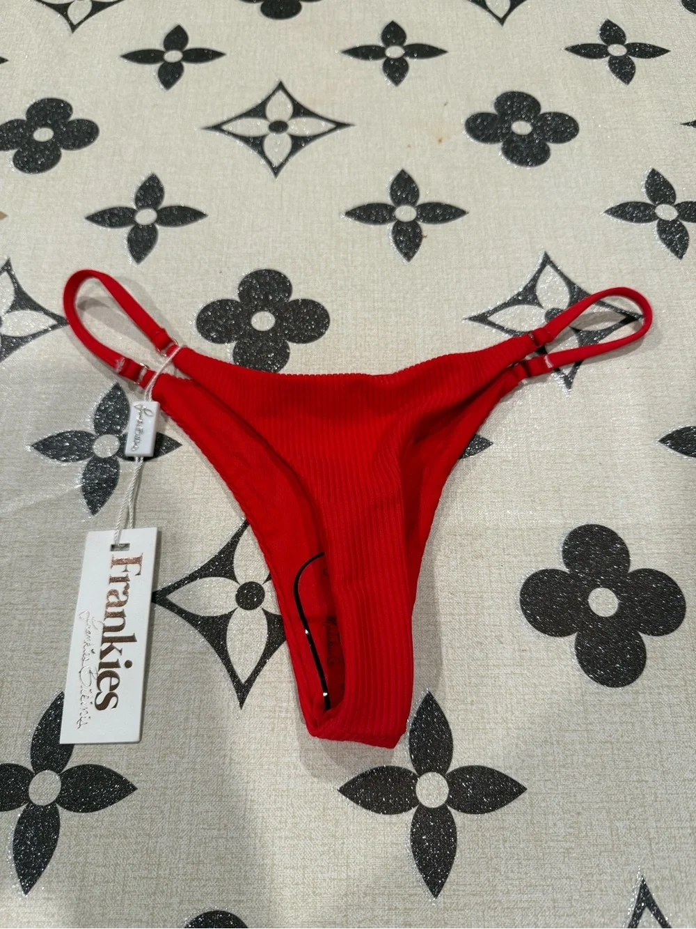 Nwt 🛑Frankie's Bikinis Red Ribbed Bottoms🛑